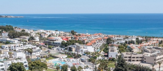 Aiora Aqua Resort