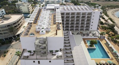 Universal Hotel Romantica