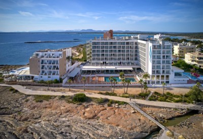 Universal Hotel Romantica