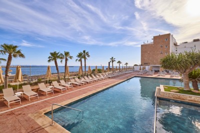 Universal Hotel Romantica