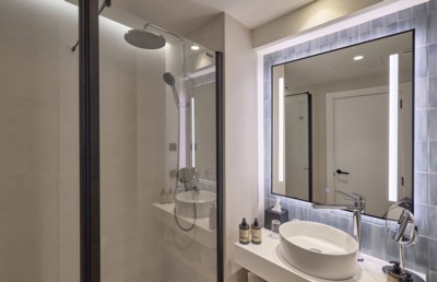 Universal Hotel Romantica