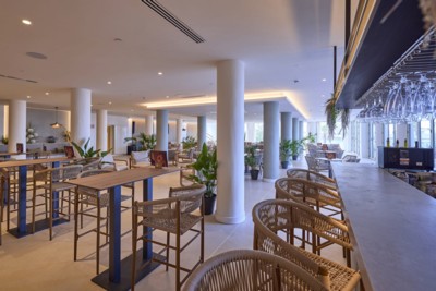 Universal Hotel Romantica