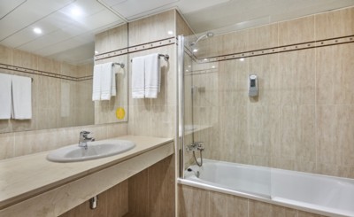 Hotel Globales Cala Blanca