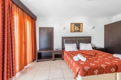 Giannoulaki Hotel