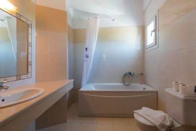 Giannoulaki Hotel