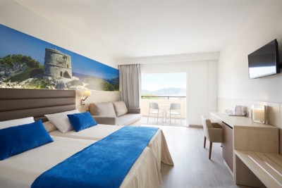 Invisa Hotel Cala Blanca