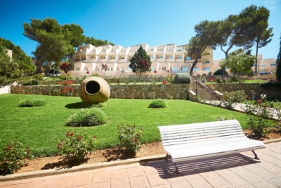 Invisa Hotel Cala Blanca