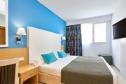 Universal Hotel Marques