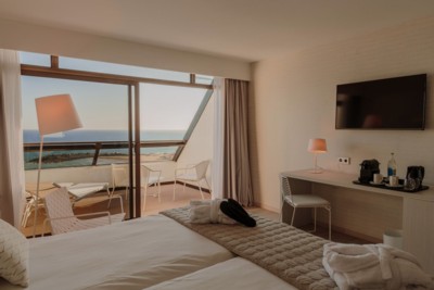 DON GREGORY BY DUNAS (S&yacute;LO ADULTOS)