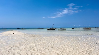 Kibanda Lodge And Beach Club