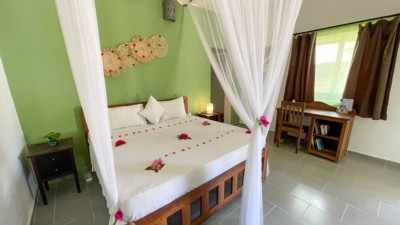 Kibanda Lodge And Beach Club