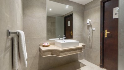 Blend Elphistone Beach Resort