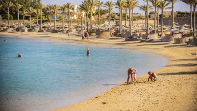 Blend Elphistone Beach Resort