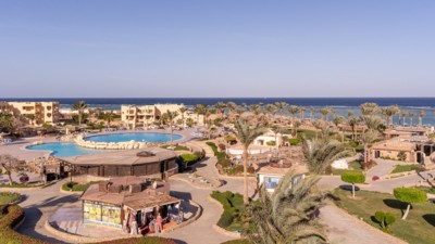 Blend Elphistone Beach Resort