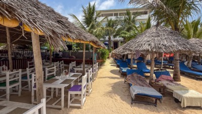 SunSeaBar Kendwa Resort