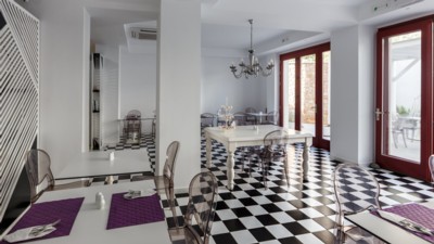 Mar N Mar Crown Hotel Suites