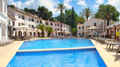 Minura Galdana & Apartamentos dAljandar