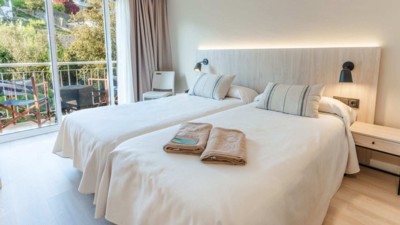 Minura Galdana & Apartamentos dAljandar