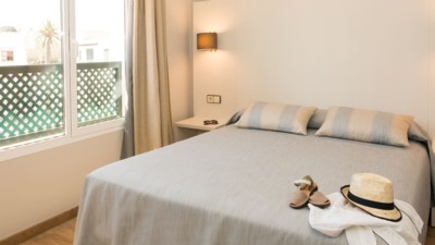 Minura Galdana & Apartamentos dAljandar