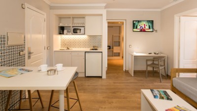 Minura Galdana & Apartamentos dAljandar