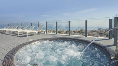 Hotel BG Tonga Tower Design Hotel & Suite