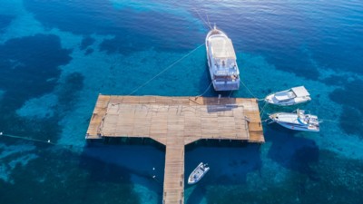 Amwaj Beach Club & Aqua Park